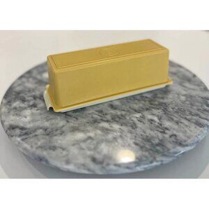 VINTAGE TUPPERWARE HARVEST GOLD ALMOND BASE BUTTER DISH WITH LID 637-12